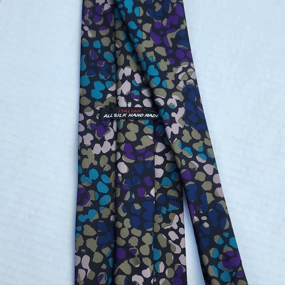 Italian Men's Multicolor 100% Silk Tie - Picture 2 of 3